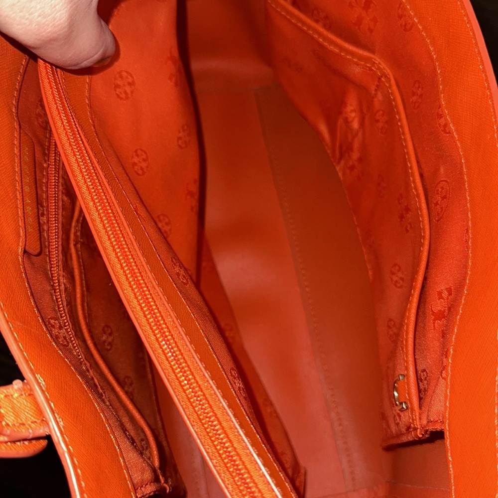 Tory Burch York tote - Picture 8 of 16